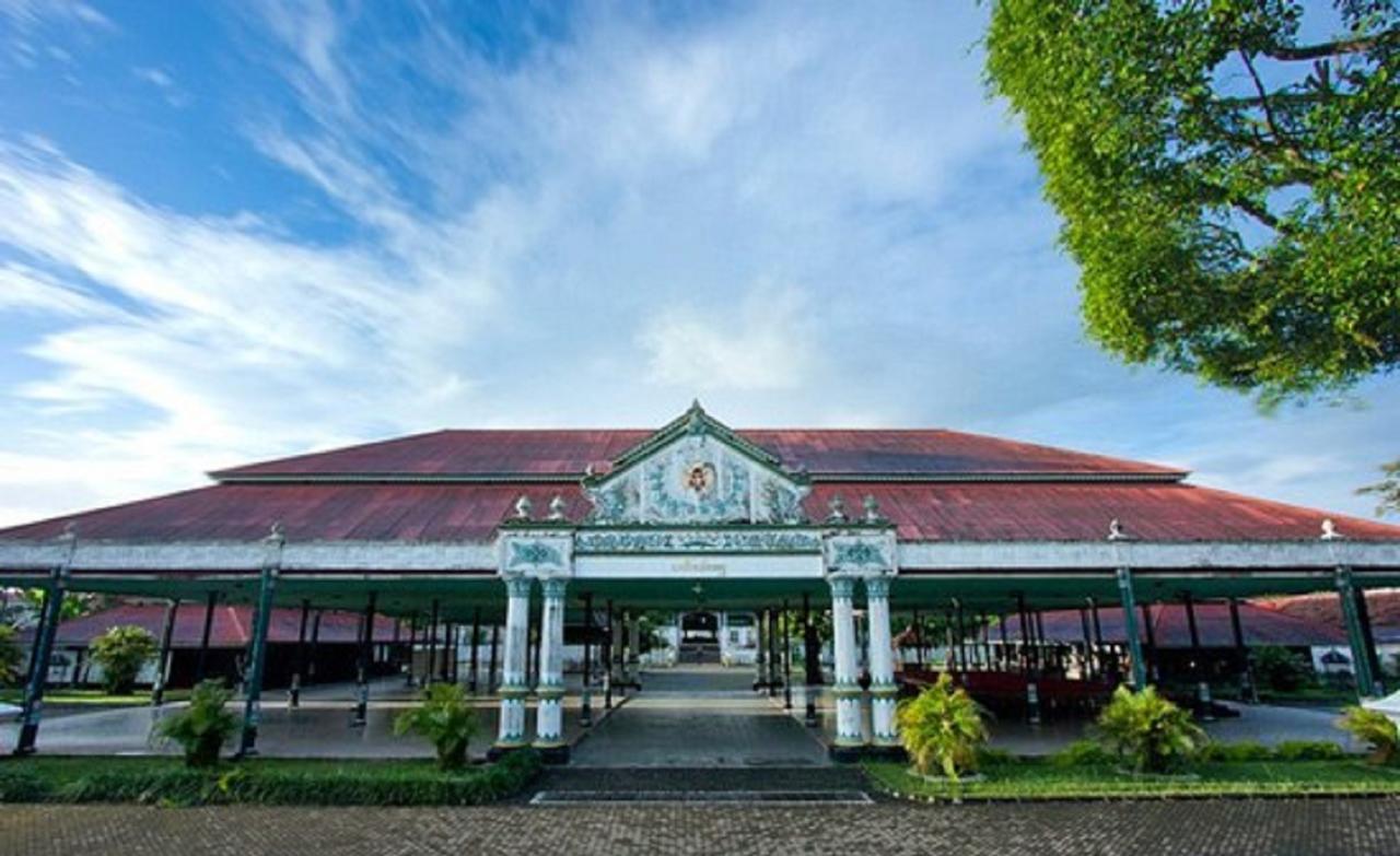 La Javanaise Home Stay Malioboro Yogyakarta Exterior photo