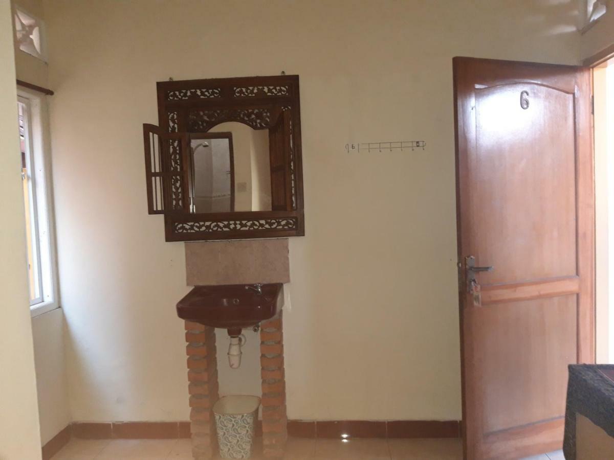 La Javanaise Home Stay Malioboro Yogyakarta Exterior photo