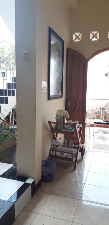 La Javanaise Home Stay Malioboro Yogyakarta Exterior photo